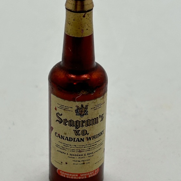 Seagram’s V.O. Canadian Whiskey, Vintage, Promotional Bottle Opener, All Metal - Picture 5 of 5